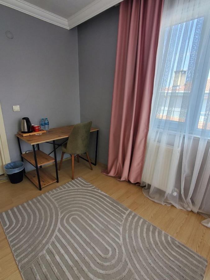 5 Mins To Airport Private Villa Room Istanbul Exterior foto